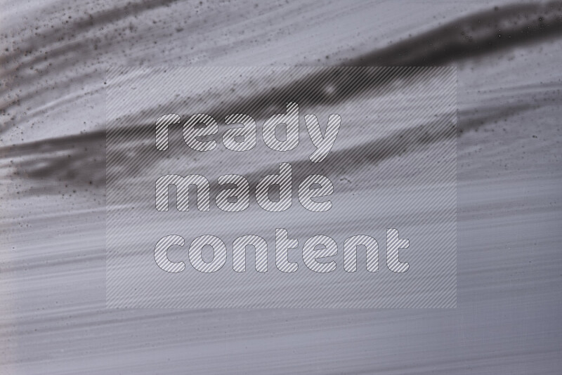 لقطات مقربة لأشكال مختلفة مرسومه باللون الأسود