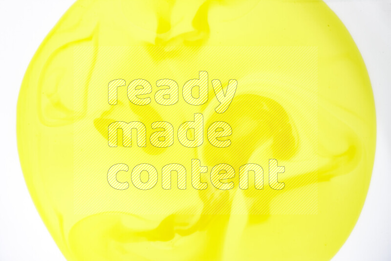 لقطة مقربة لأنماط دوامية باللون الأصفر والأبيض