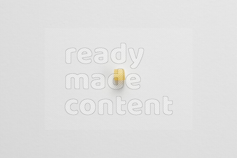 معكرونة مرمرية علي خلفية بيضاء