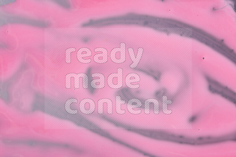 لقطات مقربة لأشكال مختلفة مرسومه باللون الوردي