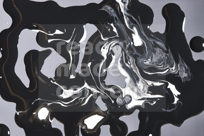 خلفية ملونة مع مزيج من ألوان الطلاء الأبيض والاسود