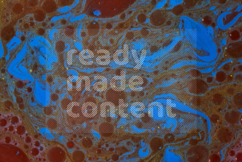 تظهر الصورة أشكال مختلفة من تداخلات اللون الأحمر والأزرق والأصفر