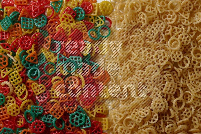 تسالي علي خلفية بيضاء