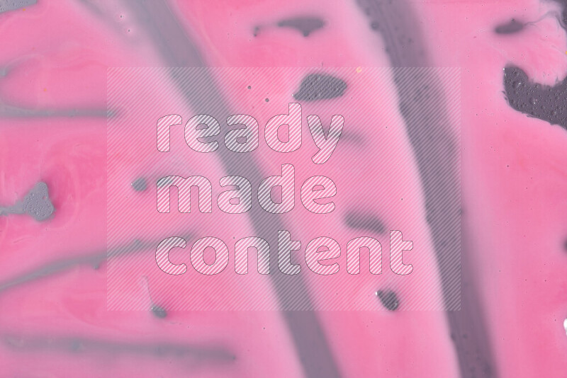 لقطات مقربة لأشكال مختلفة مرسومه باللون الوردي